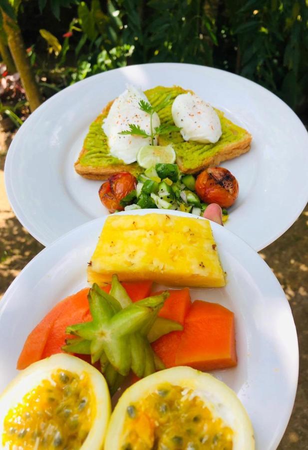 Haus 35 Bed and Breakfast Weligama Buitenkant foto